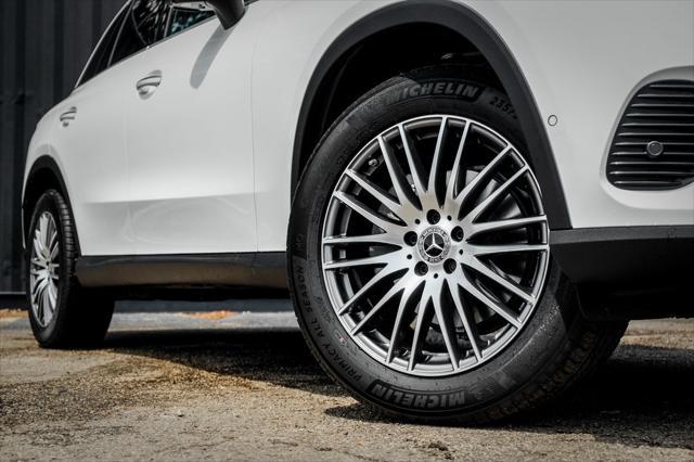 new 2025 Mercedes-Benz GLC 300 car, priced at $57,730