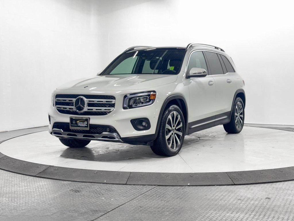 used 2022 Mercedes-Benz GLB 250 car, priced at $33,999