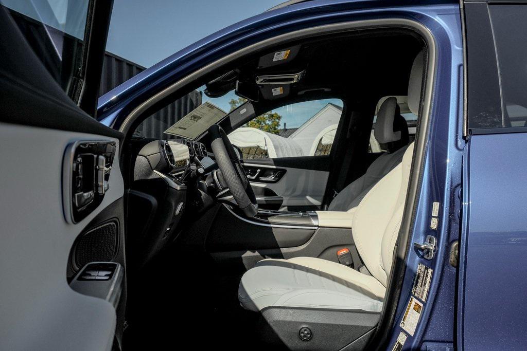 new 2026 Mercedes-Benz GLC 300 car, priced at $60,170
