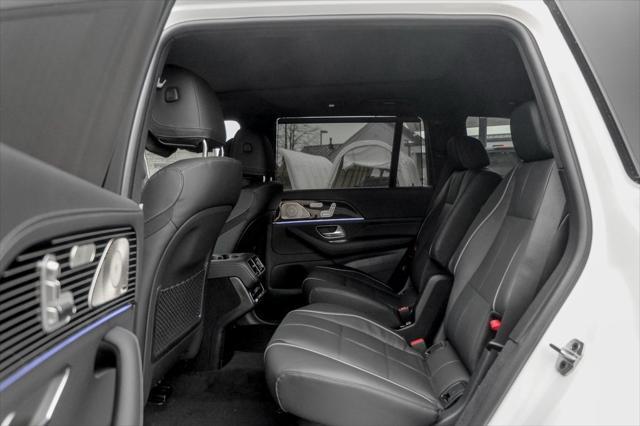 new 2025 Mercedes-Benz GLS 580 car, priced at $127,190