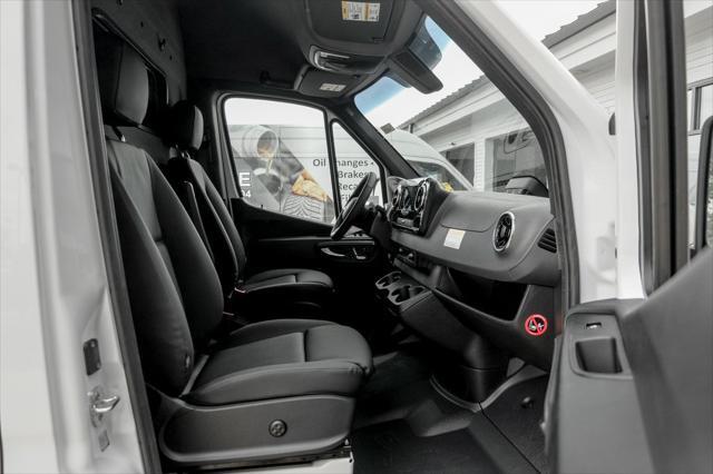 new 2025 Mercedes-Benz Sprinter 2500 car, priced at $70,192