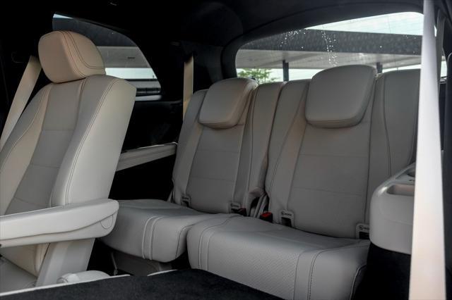 new 2025 Mercedes-Benz GLS 450 car, priced at $92,900