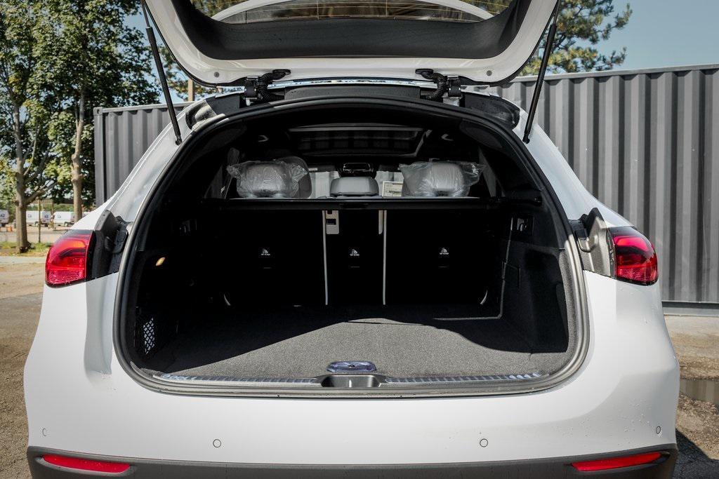 new 2026 Mercedes-Benz GLC 300 car, priced at $59,770
