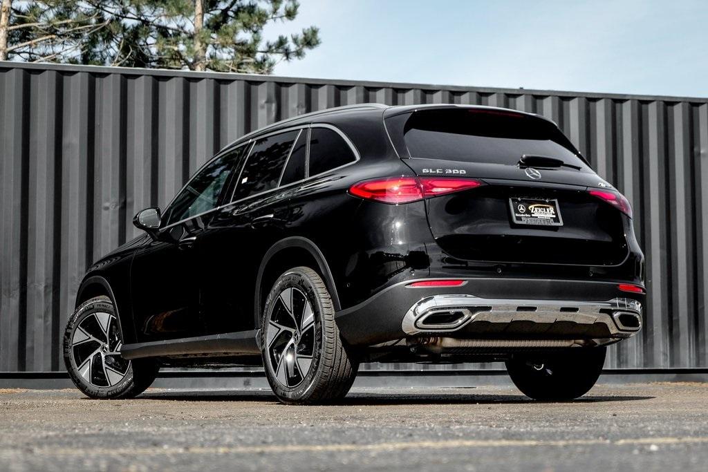 new 2024 Mercedes-Benz GLC 300 car, priced at $53,615