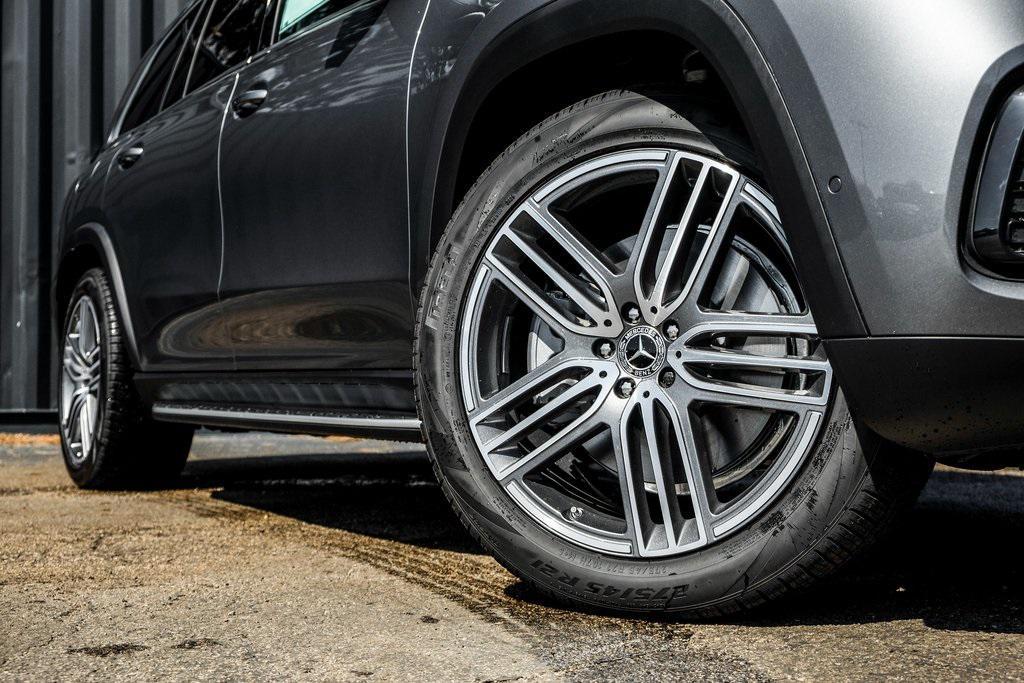 new 2026 Mercedes-Benz GLS 450 car, priced at $93,255