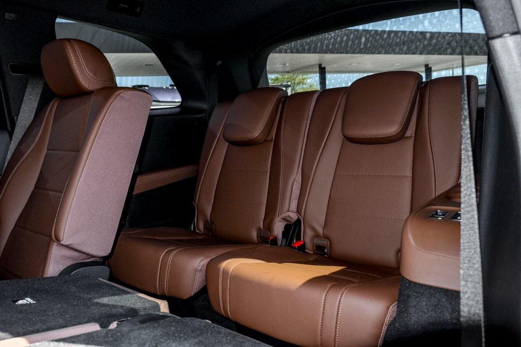 new 2026 Mercedes-Benz GLS 450 car, priced at $93,255