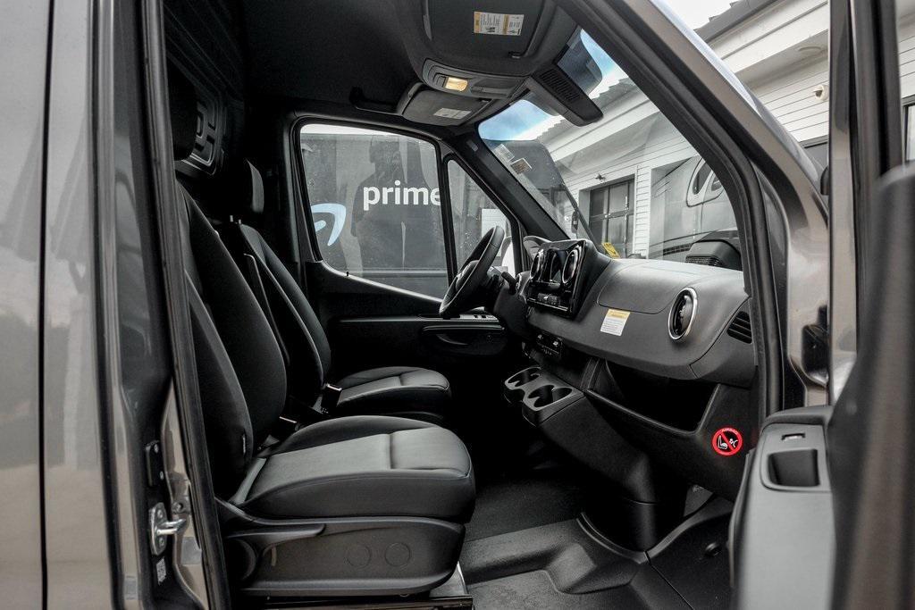new 2025 Mercedes-Benz Sprinter 2500 car, priced at $68,346