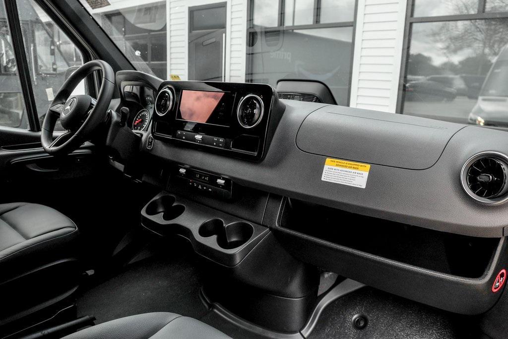 new 2025 Mercedes-Benz Sprinter 2500 car, priced at $68,346