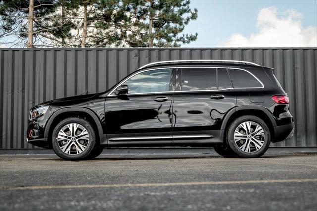 new 2024 Mercedes-Benz GLB 250 car, priced at $53,215