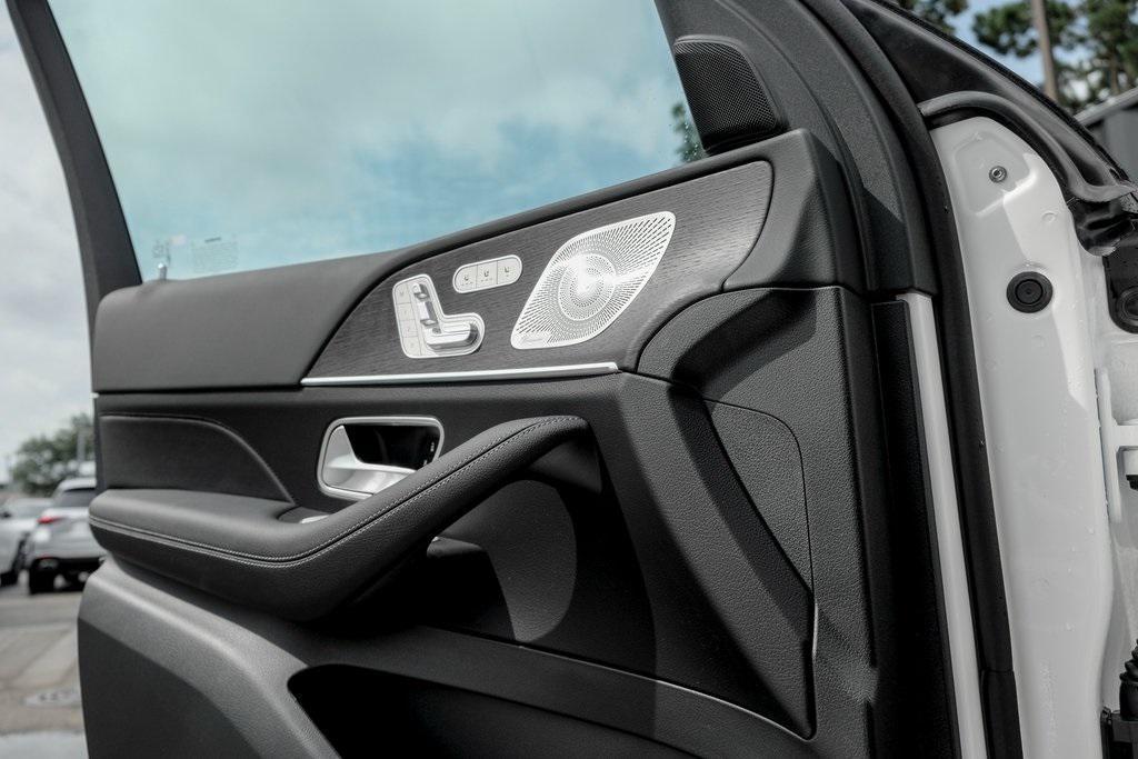 new 2026 Mercedes-Benz GLE 450 car, priced at $81,635