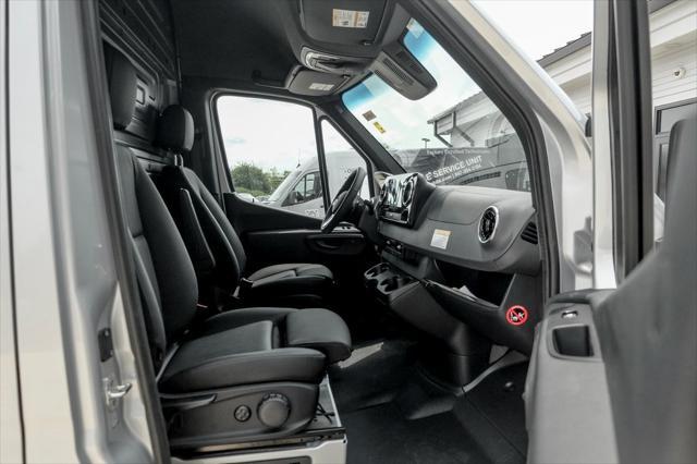 new 2024 Mercedes-Benz Sprinter 3500 car, priced at $78,014