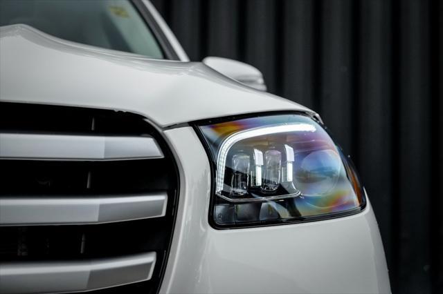 new 2025 Mercedes-Benz GLS 450 car, priced at $90,980