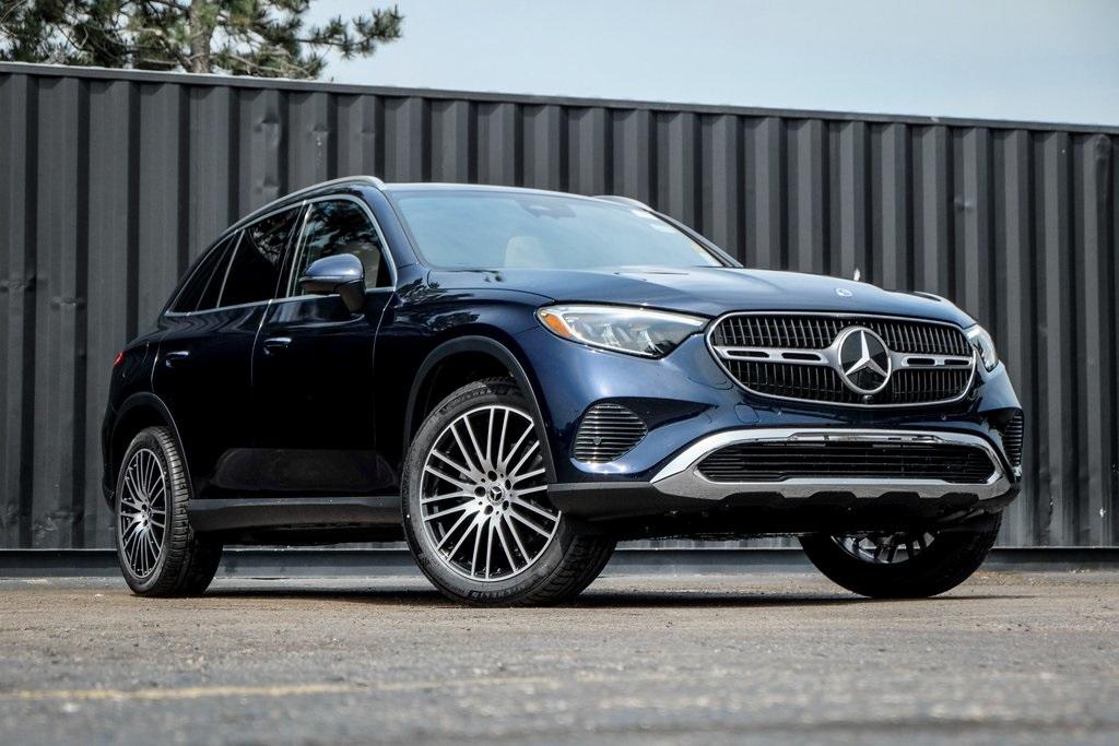 new 2024 Mercedes-Benz GLC 300 car, priced at $56,505