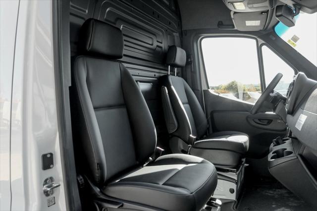 new 2025 Mercedes-Benz Sprinter 2500 car, priced at $63,033