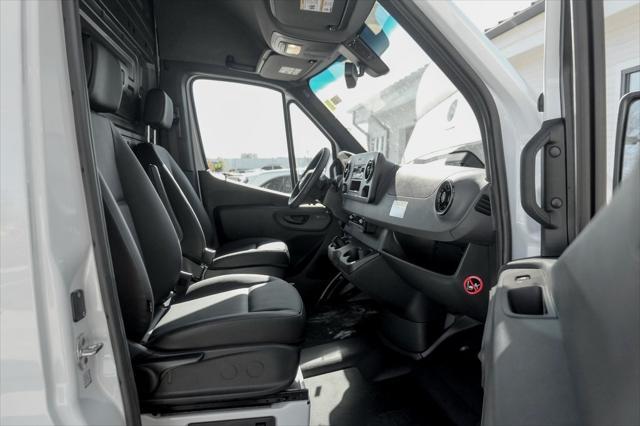 new 2025 Mercedes-Benz Sprinter 2500 car, priced at $63,033