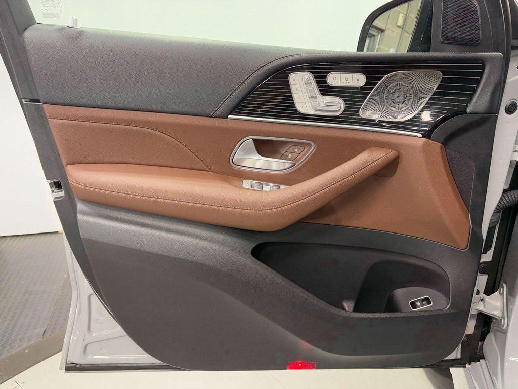 used 2024 Mercedes-Benz GLE 350 car, priced at $61,999