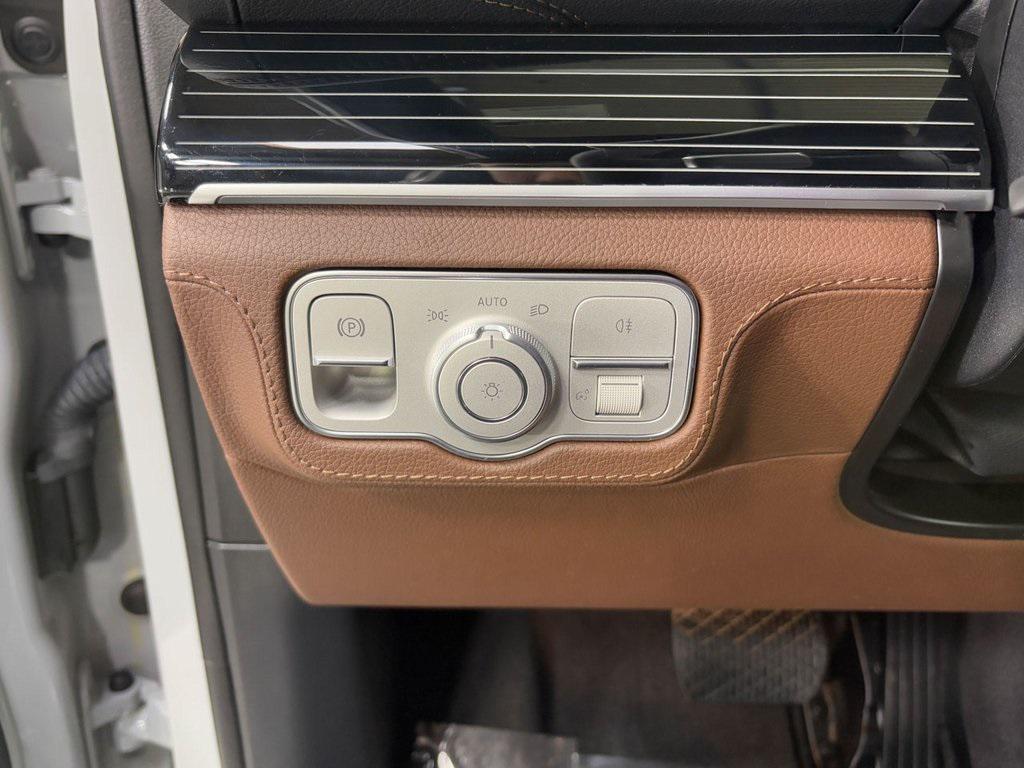 used 2024 Mercedes-Benz GLE 350 car, priced at $61,999