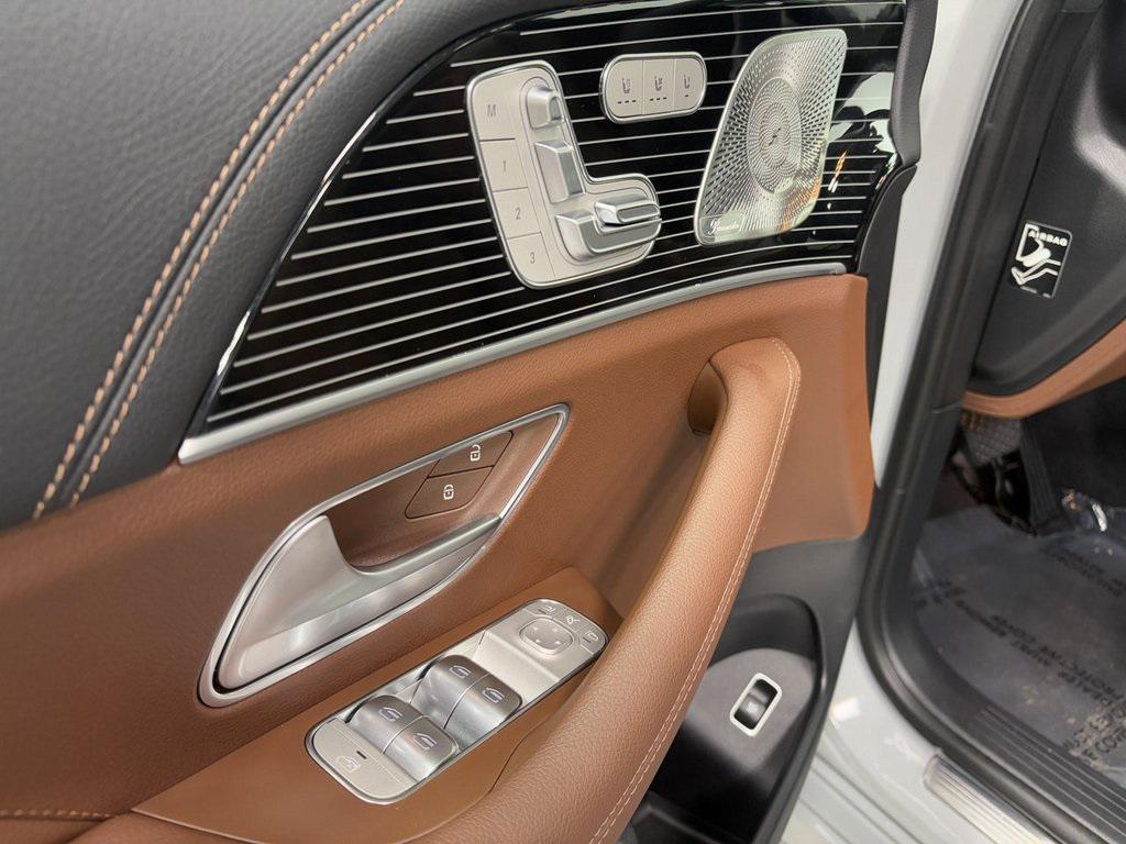 used 2024 Mercedes-Benz GLE 350 car, priced at $61,999