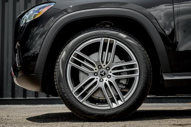 new 2025 Mercedes-Benz GLS 450 car, priced at $91,615
