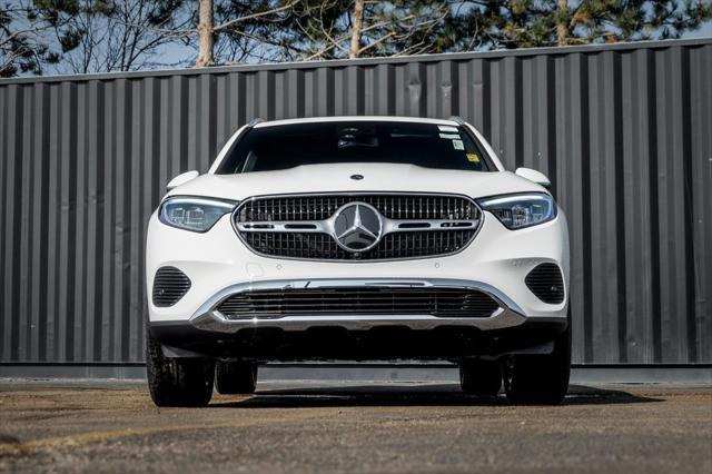 new 2024 Mercedes-Benz GLC 300 car, priced at $51,785