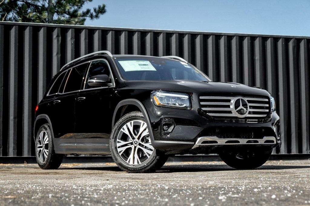 new 2024 Mercedes-Benz GLB 250 car, priced at $53,215