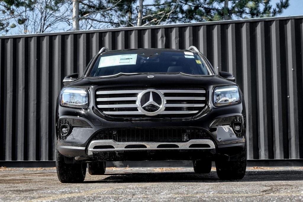 new 2024 Mercedes-Benz GLB 250 car, priced at $53,215