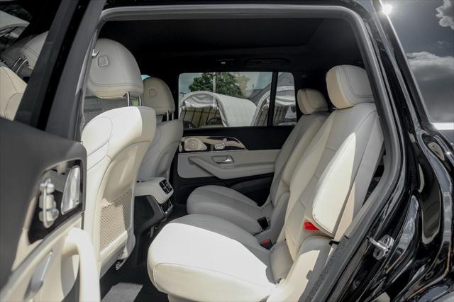 new 2025 Mercedes-Benz GLS 450 car, priced at $92,300