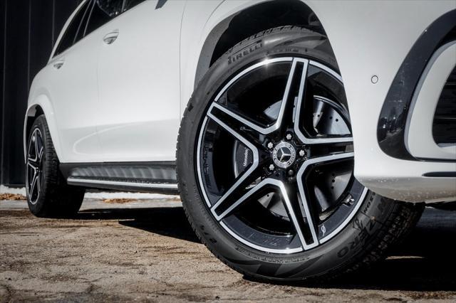 new 2025 Mercedes-Benz GLS 450 car, priced at $99,570