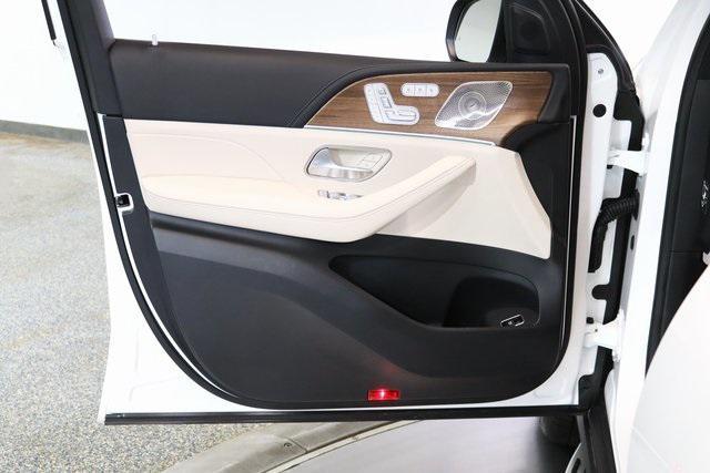 used 2025 Mercedes-Benz GLS 450 car, priced at $89,999