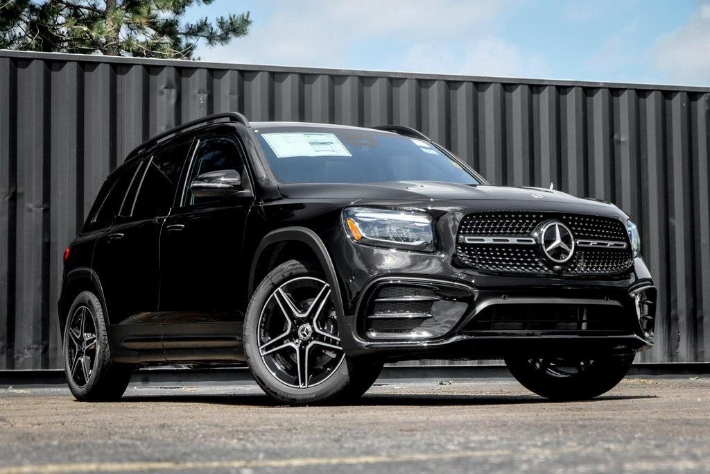 new 2024 Mercedes-Benz GLB 250 car, priced at $54,325