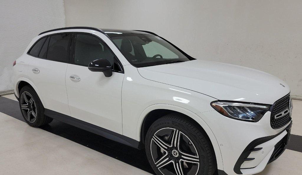 used 2025 Mercedes-Benz GLC 350e car, priced at $55,999