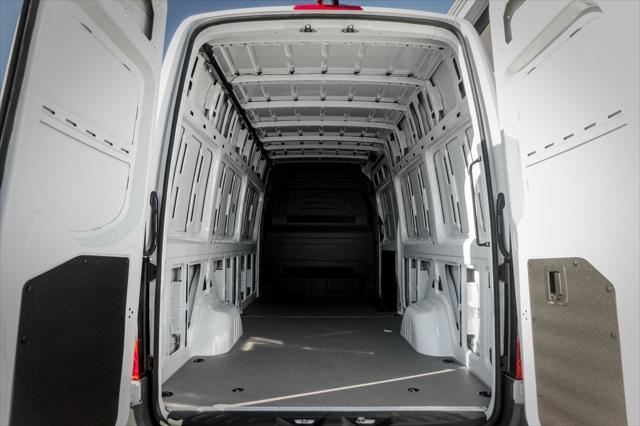 new 2025 Mercedes-Benz Sprinter 2500 car, priced at $62,172