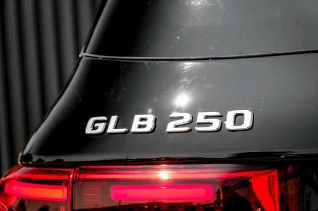 new 2024 Mercedes-Benz GLB 250 car, priced at $54,325