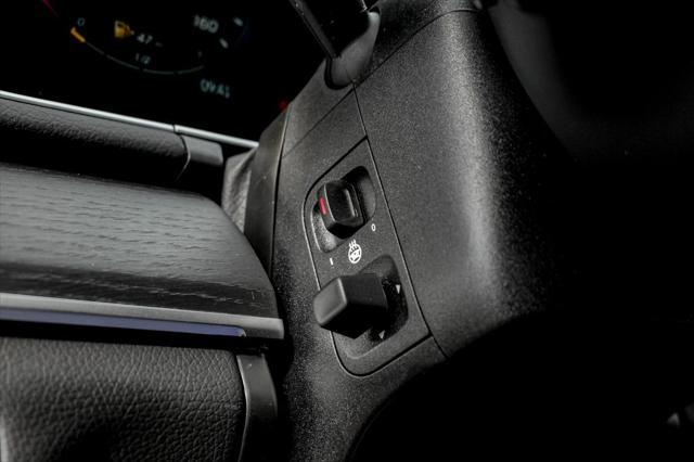 new 2025 Mercedes-Benz GLS 450 car, priced at $92,240