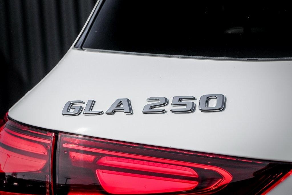 new 2024 Mercedes-Benz GLA 250 car, priced at $48,575