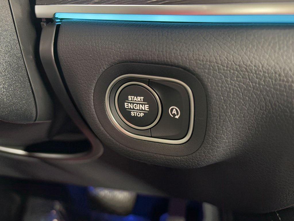 used 2025 Mercedes-Benz GLE 450 car, priced at $68,499