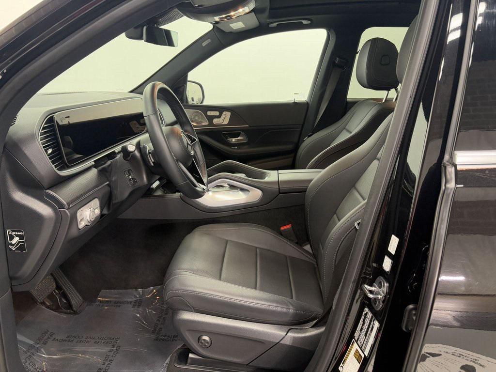 used 2025 Mercedes-Benz GLE 450 car, priced at $68,499