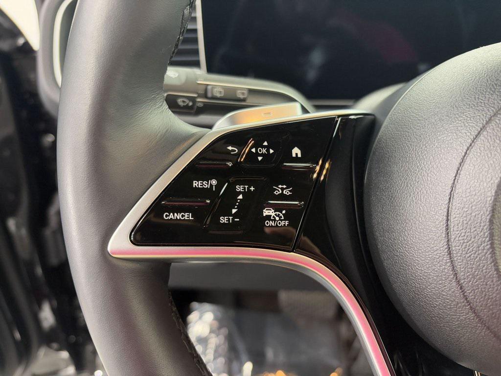 used 2025 Mercedes-Benz GLE 450 car, priced at $68,499