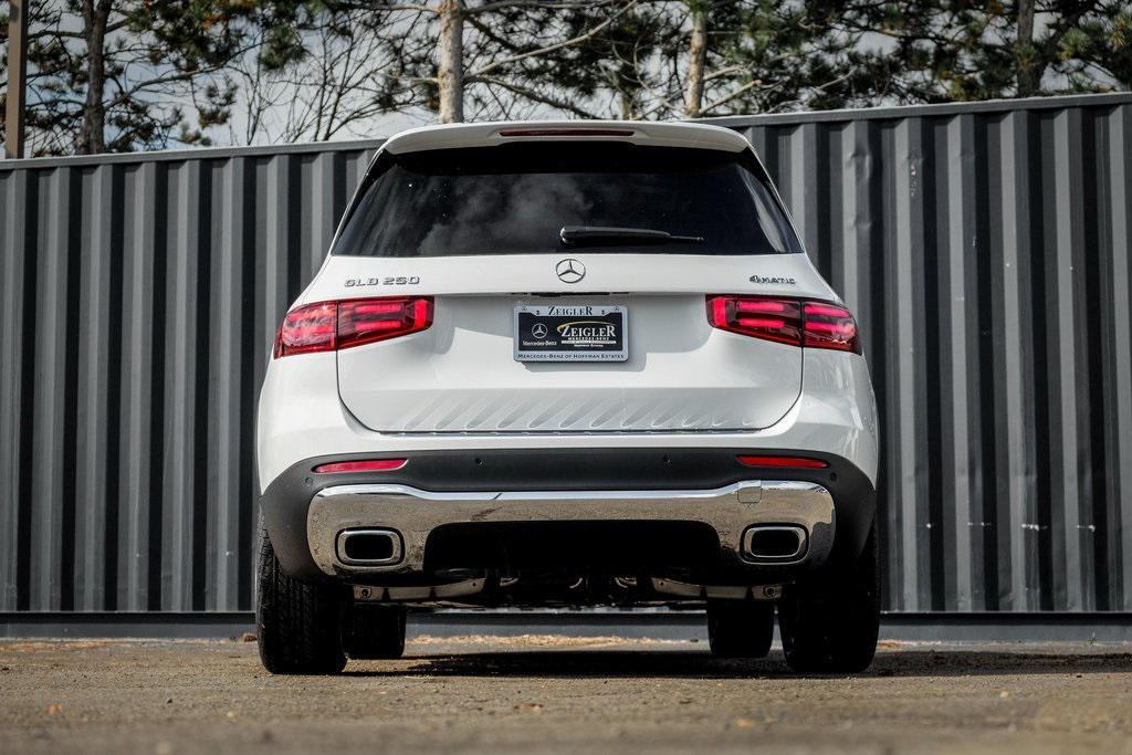 new 2026 Mercedes-Benz GLB 250 car, priced at $52,090