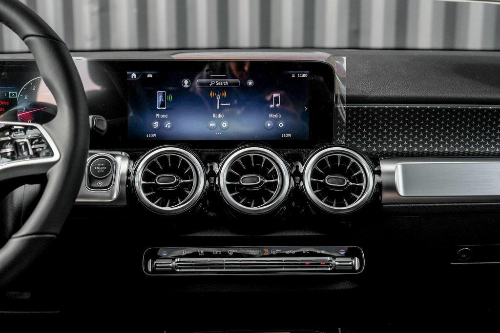 new 2026 Mercedes-Benz GLB 250 car, priced at $52,090