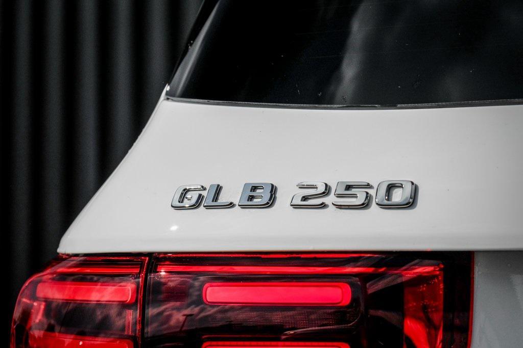 new 2026 Mercedes-Benz GLB 250 car, priced at $52,090