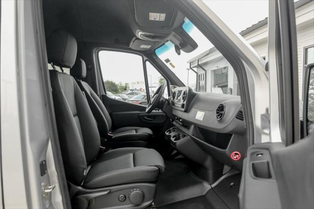 new 2024 Mercedes-Benz Sprinter 2500 car, priced at $73,075