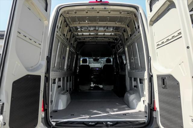 new 2025 Mercedes-Benz Sprinter 2500 car, priced at $82,924