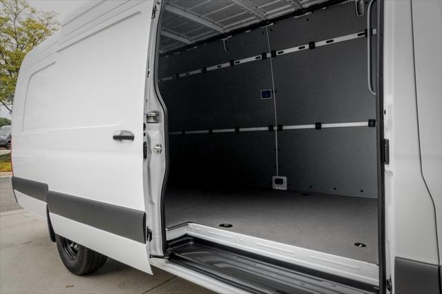 new 2024 Mercedes-Benz Sprinter 3500 car, priced at $71,071