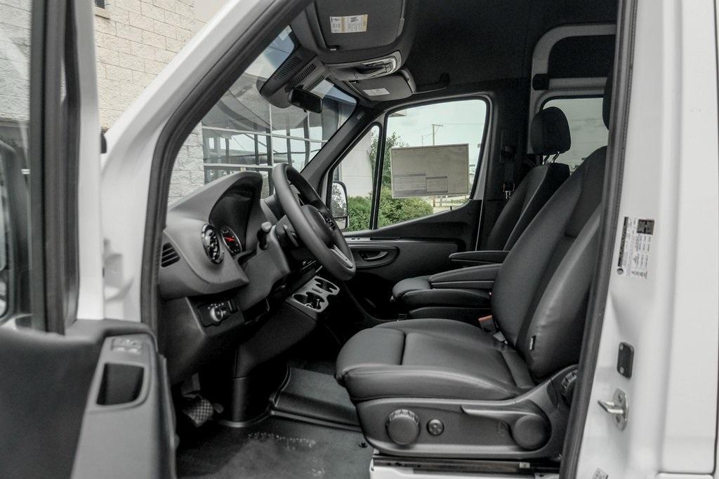 new 2024 Mercedes-Benz Sprinter 2500 car, priced at $77,000