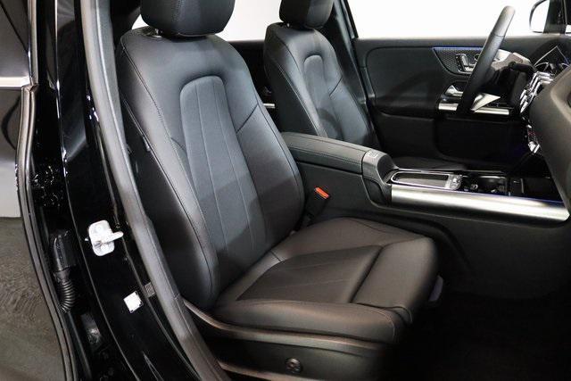 used 2025 Mercedes-Benz GLA 250 car, priced at $42,999