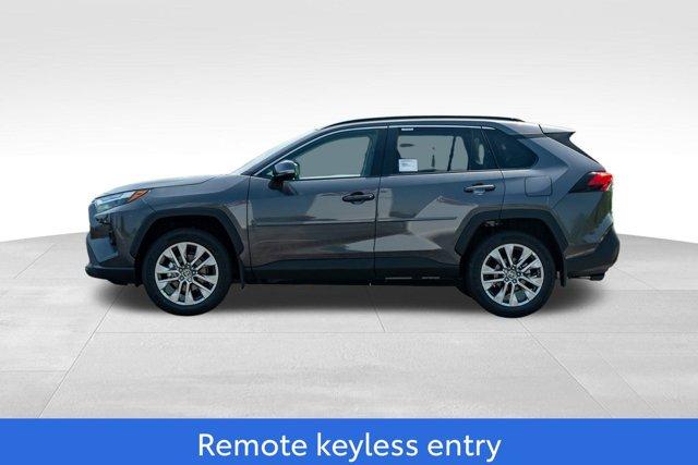 new 2025 Toyota RAV4 car