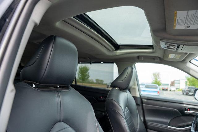 used 2021 Toyota Highlander car, priced at $34,890