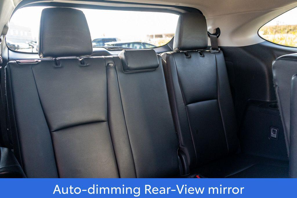 used 2023 Toyota Highlander car, priced at $36,714