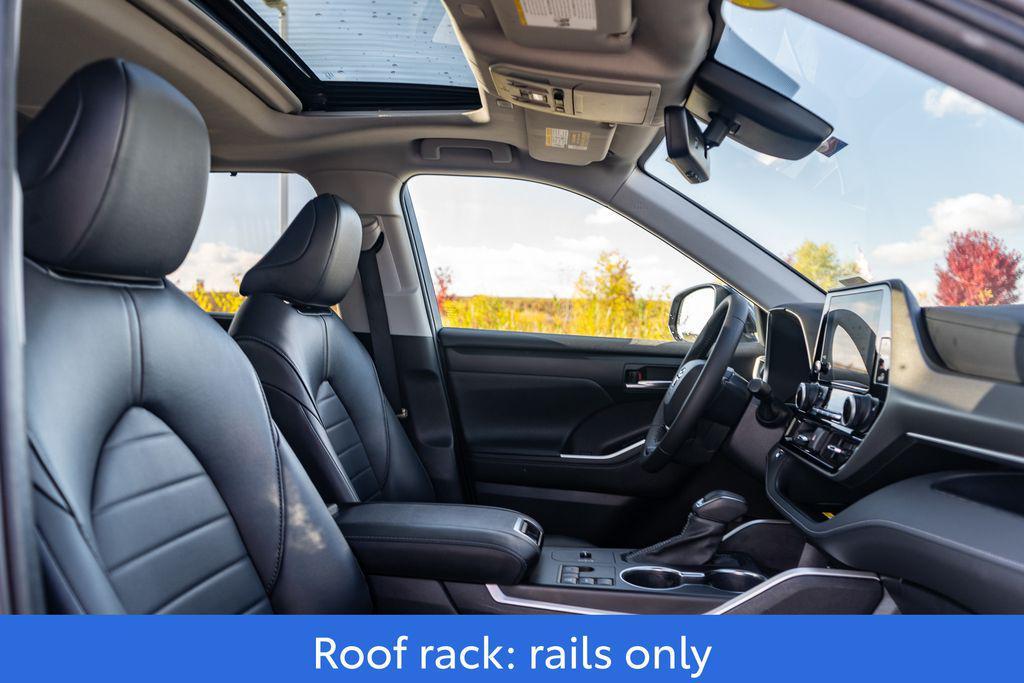 used 2023 Toyota Highlander car, priced at $36,714